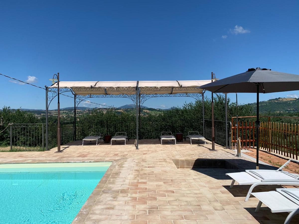 Agriturismo La Palazzetta Di Assise Extérieur photo