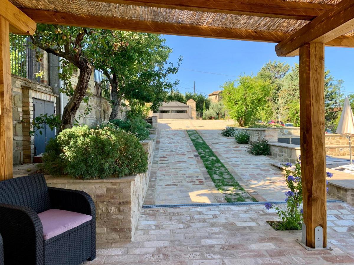 Agriturismo La Palazzetta Di Assise Extérieur photo