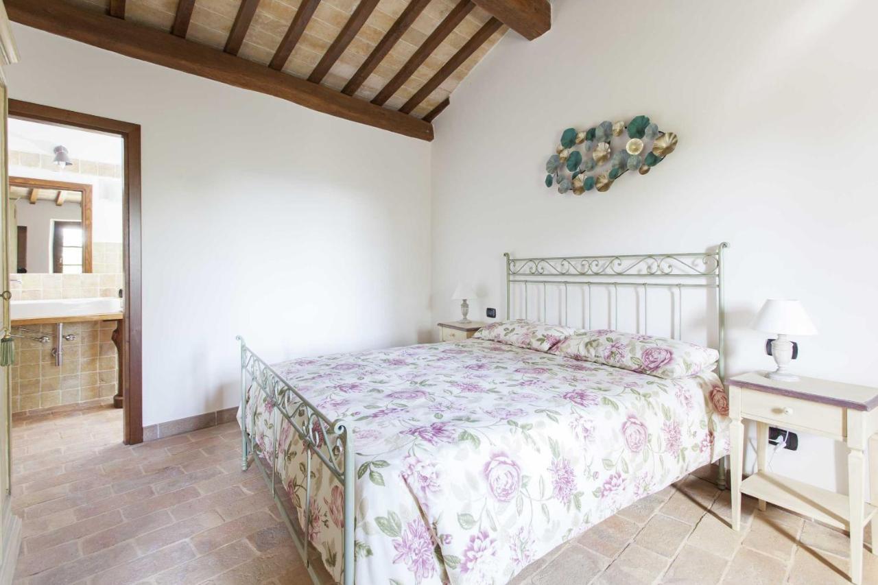 Agriturismo La Palazzetta Di Assise Extérieur photo