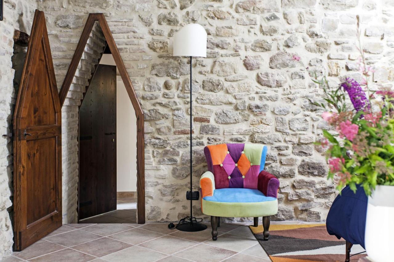 Agriturismo La Palazzetta Di Assise Extérieur photo